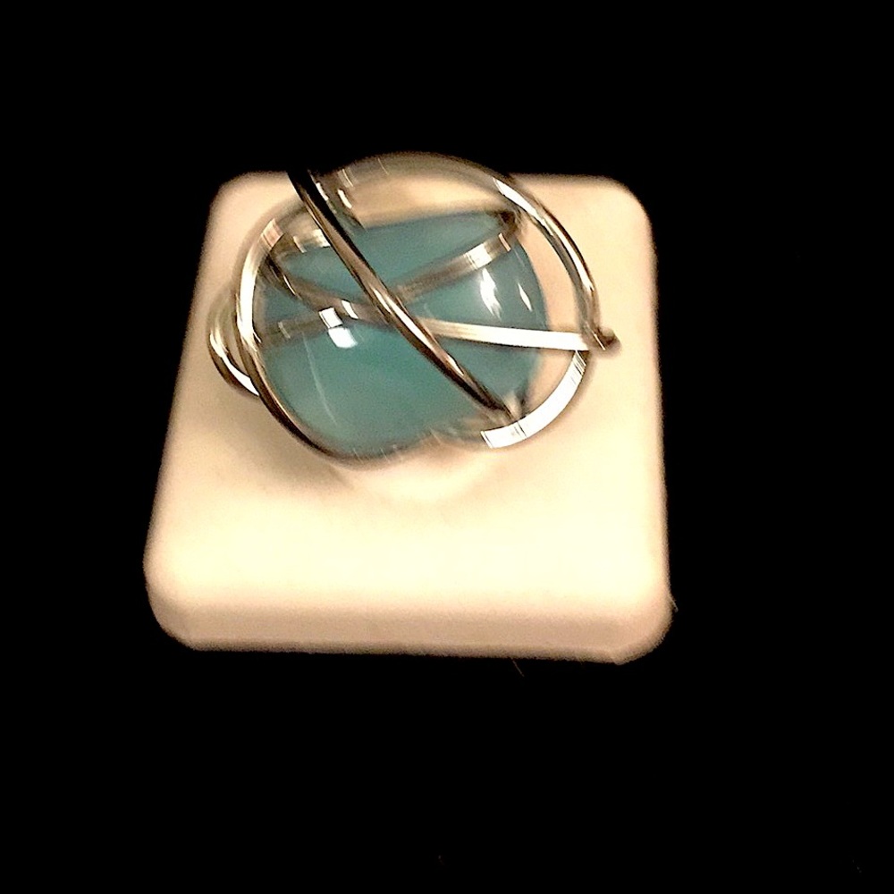 NWOT silver statement ring with large centre stone